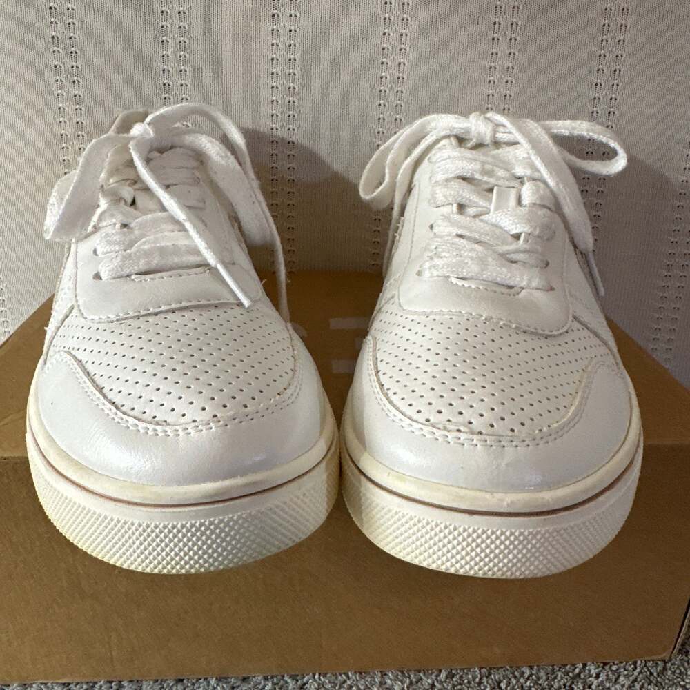 MIA Woman’s Sneakers 7.5 - Picture 3 of 9